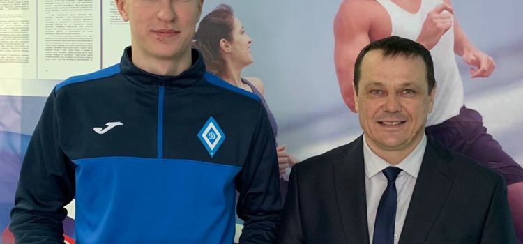 Первые счастливые обладатели золотых знаков отличия получили свои награды!