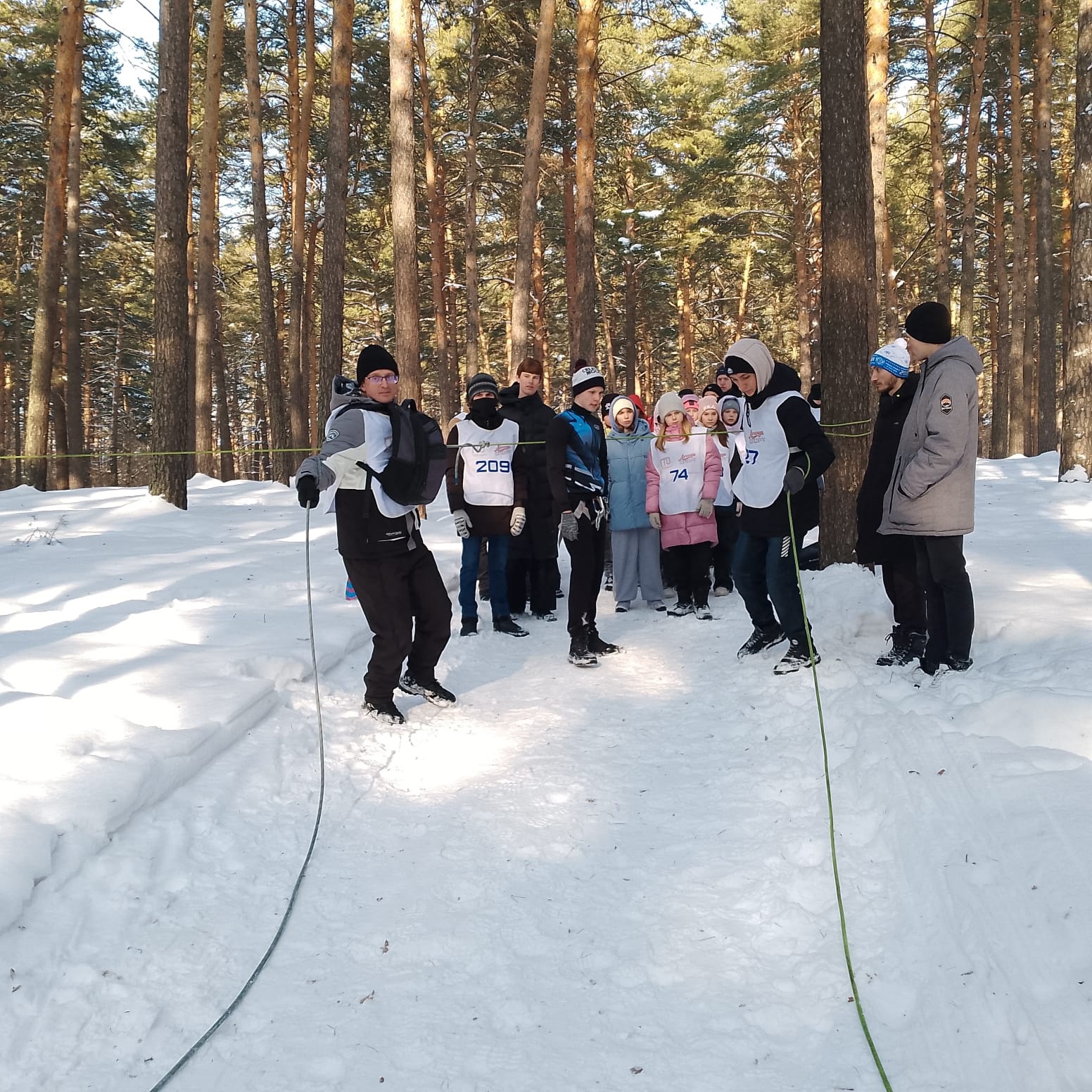 17 февраля прошло испытание ГТО: турпоход. Испытание проходило в лесу в районе МБОУ “СОШ №118”.