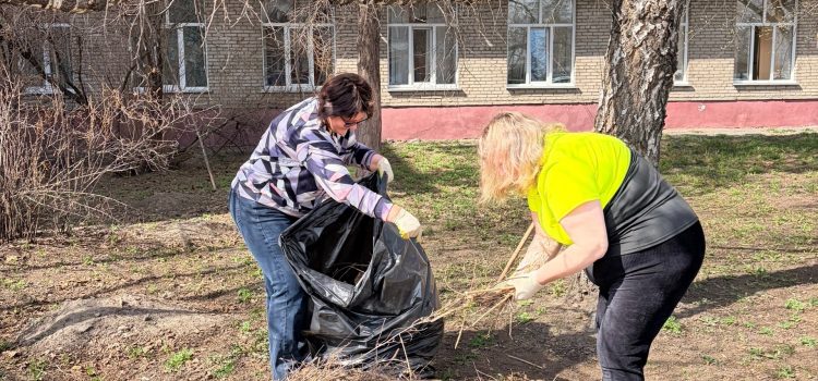 Сотрудники Центра ГТО навели порядок!